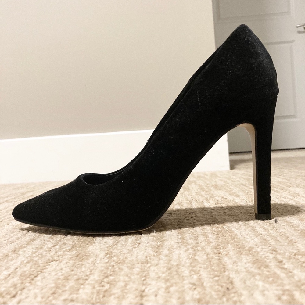 Black high heel (will take offers)